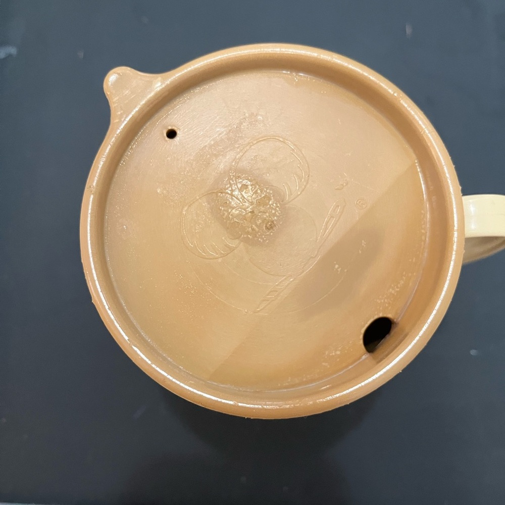 Small Tim Horton Vintage Cream Mug - Picture 4 of 10